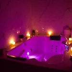 Apartamento Le Moment Bien-être - Jacuzzi Privatif, Terrasse Et Parking Gratuit Au Centre De Saint-omer *